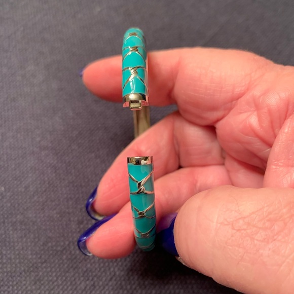 Turquoise and silver colored bangle - Picture 2 of 2